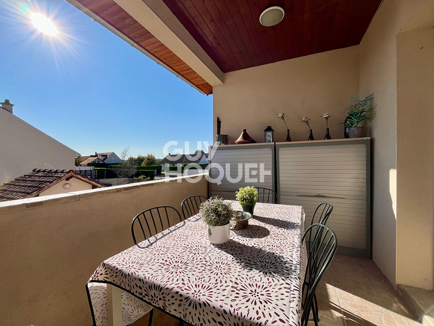 Appartement type loft de 165 m² dans le village de SAVOUGES