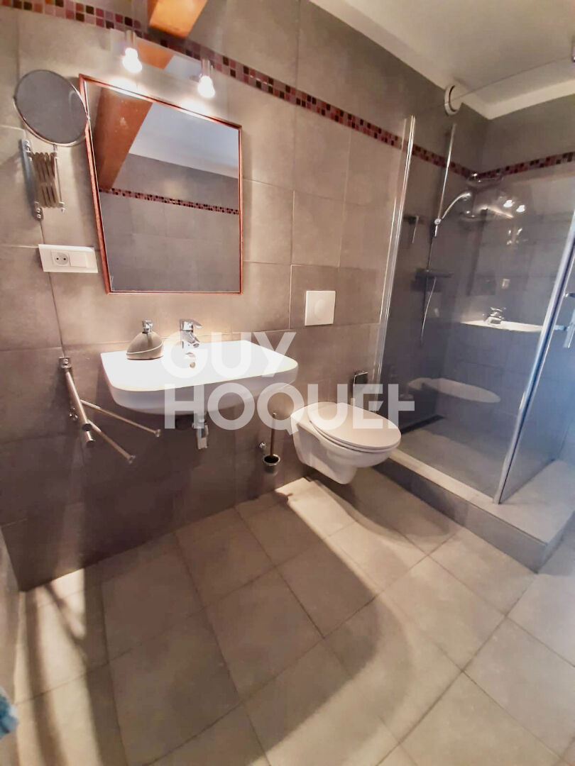 MORVAN - Ancien corps de ferme entièrement rénové dans une démarche durable