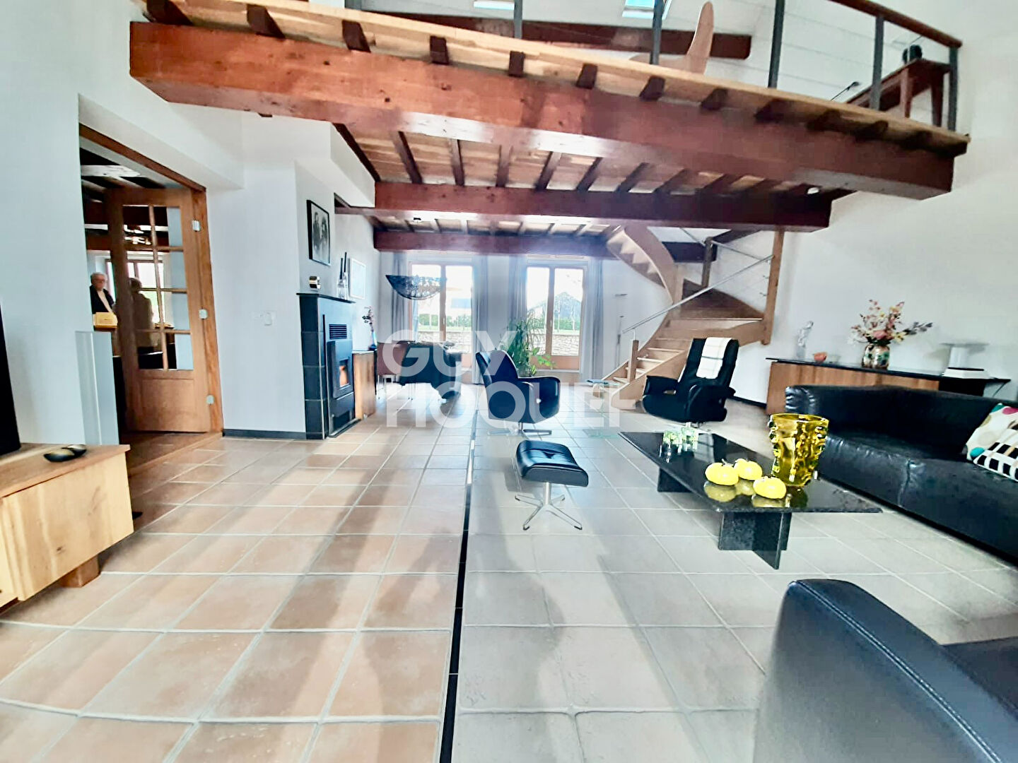 MORVAN - Ancien corps de ferme entièrement rénové dans une démarche durable