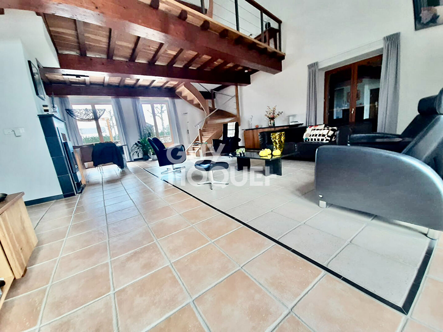 MORVAN - Ancien corps de ferme entièrement rénové dans une démarche durable