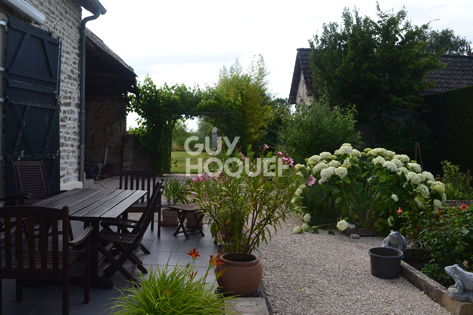 MORVAN - Ancien corps de ferme entièrement rénové dans une démarche durable