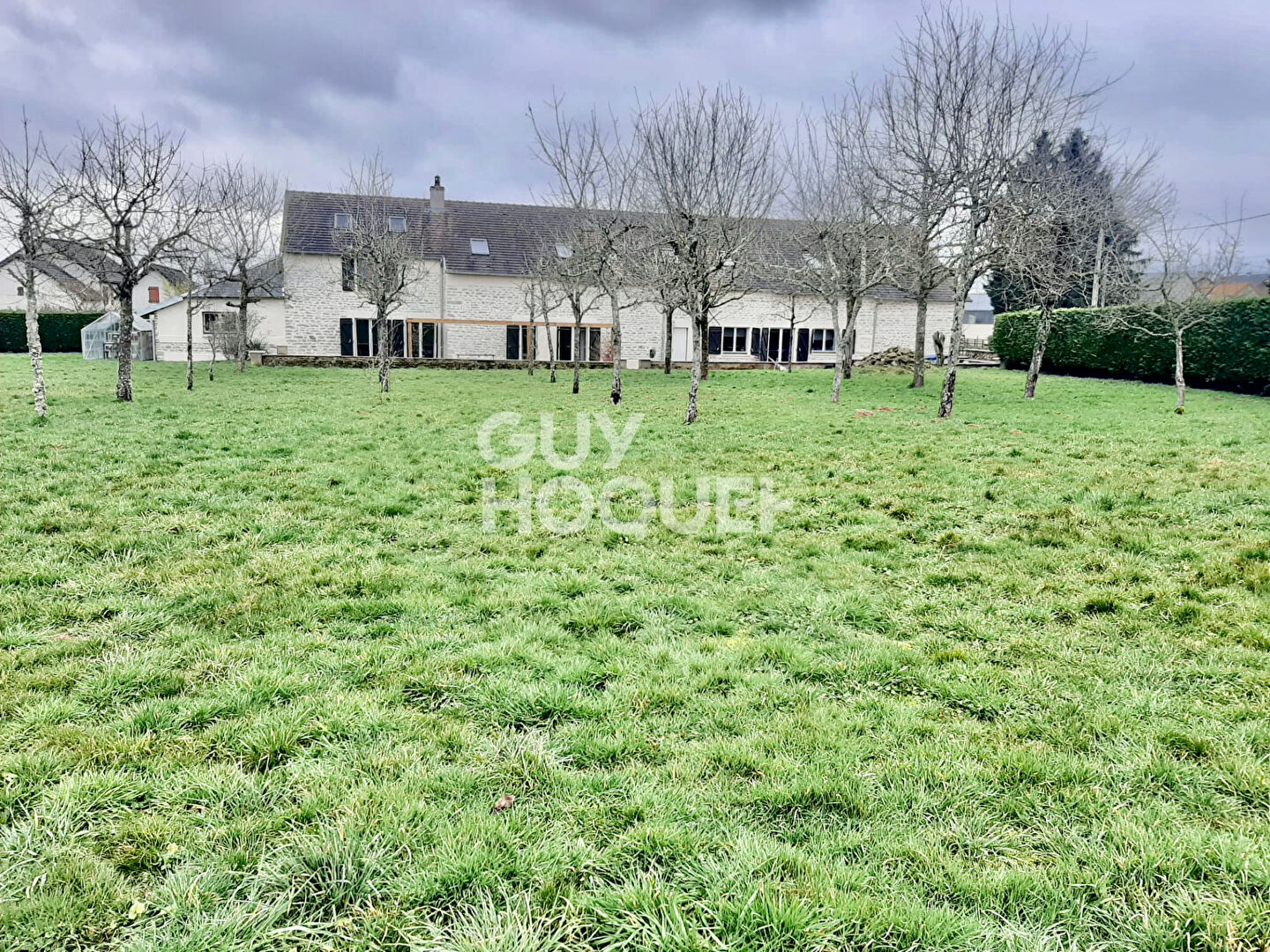 MORVAN - Ancien corps de ferme entièrement rénové dans une démarche durable