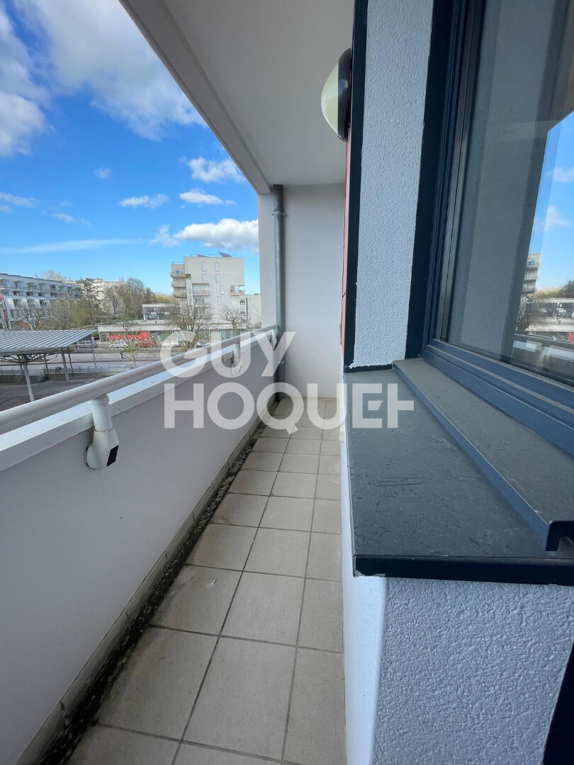 PLACE GALILEE  (Grésilles-champollion) APPT  T4 AVEC GARAGE