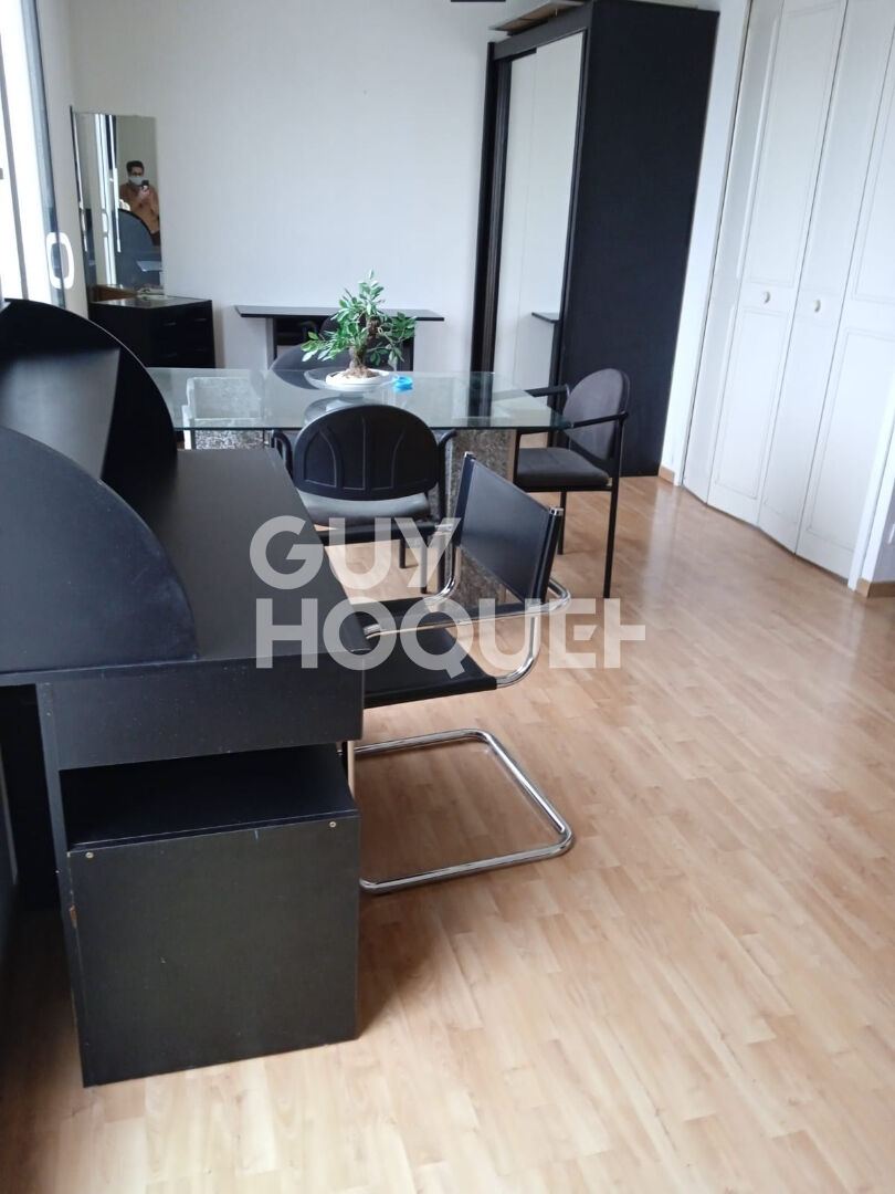 TOISON D'OR - T1  MEUBLE - 33,56 M²