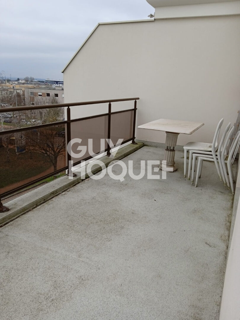 TOISON D'OR - T1  MEUBLE - 33,56 M²