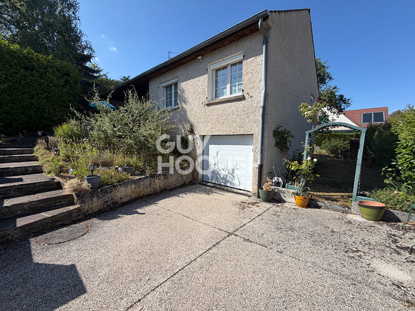 Charmante maison 5 pièces à vendre à Corcelles-les-Monts - 320 000 