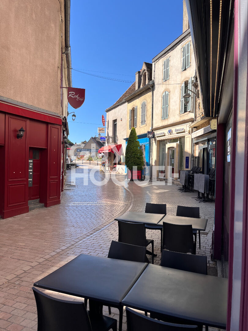 NUITS ST GEORGES CESSION DE BAIL RUE PIÈTONNE · à Nuits Saint Georges · 150 m² · 30 000 €