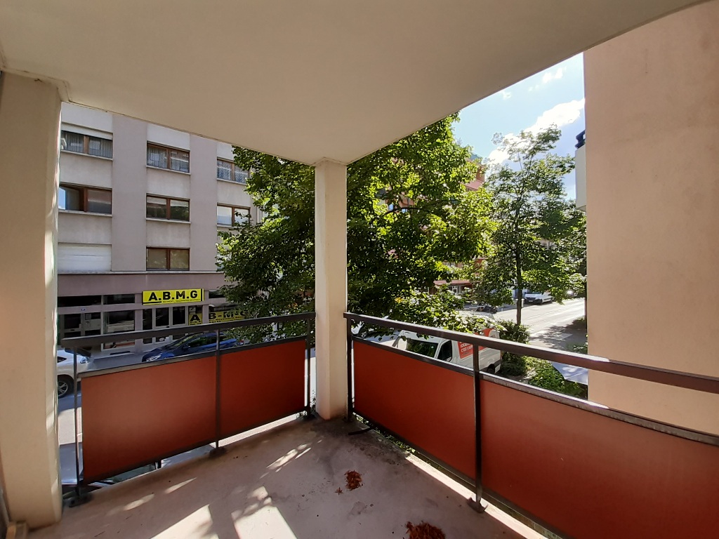 Vente d'un appartement 3 pièces à THONON LES BAINS