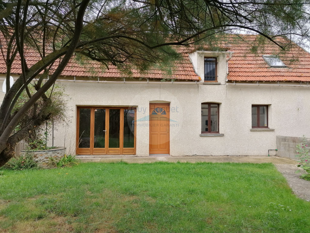 MAISON AVEC JARDINET