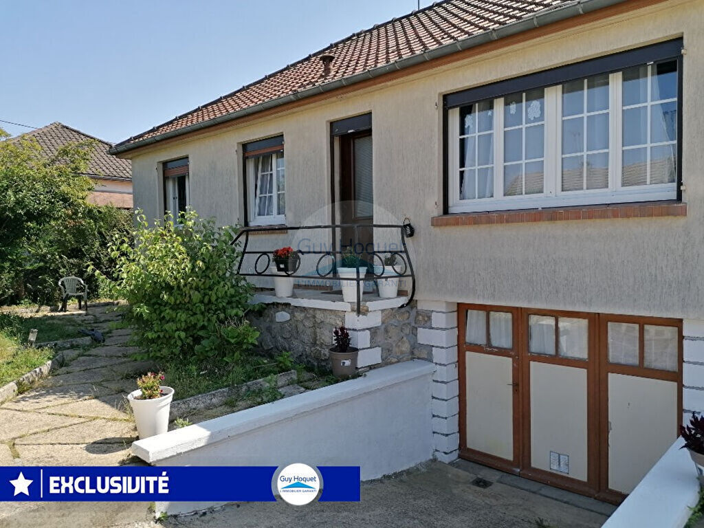 Maison de ville avec jardin et double garage