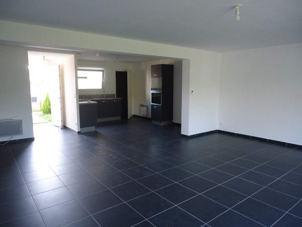 APPARTEMENT RDC 3 CHAMBRES JARDIN GARAGE