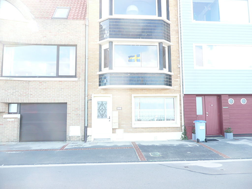 APPARTEMENT DIGUE DE MER