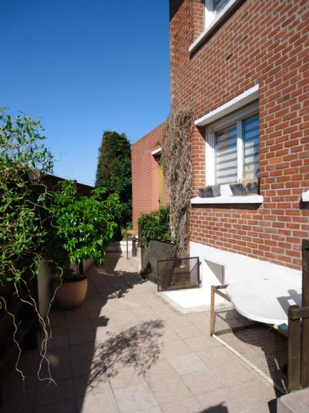 MAISON AVEC COUR ET JARDIN