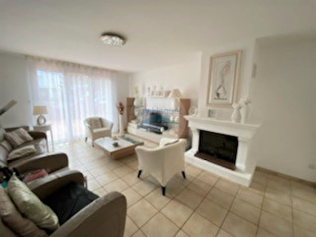 Maison  95 m2  avec jardin et garage dans quartier calme de Coudekerque Branche