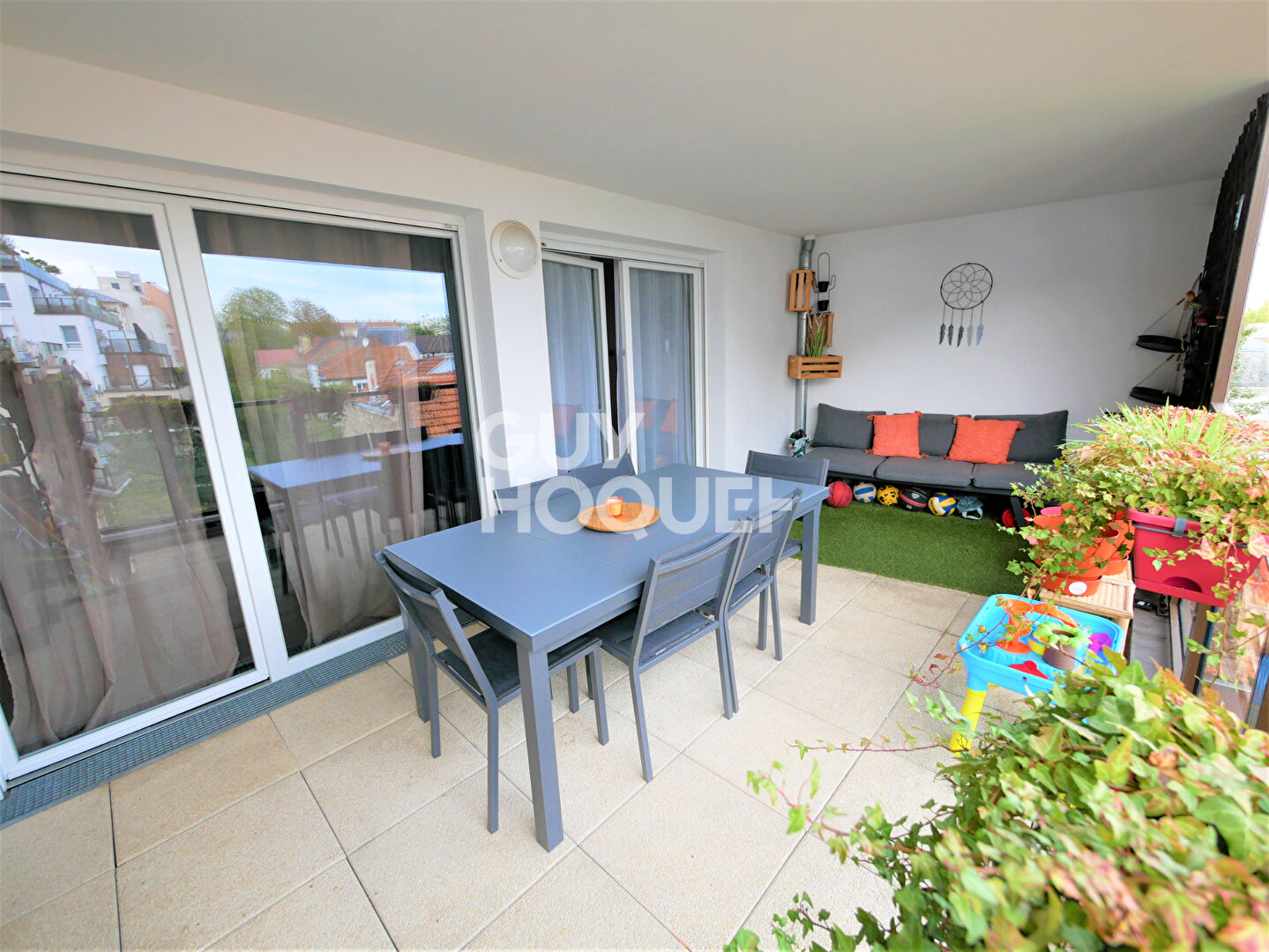 GARE ERMONT-EAUBONNE- Appartement 3 chambres avec grande terrasse + 2 parkings en sous-sol