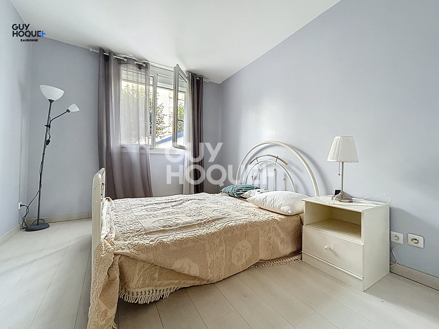 Appartement  58m²-avec RAVALEMENT PAYÉ (en cours) -Centre-ville Eaubonne 3 pièces- 2 chambres- proximité des commerces