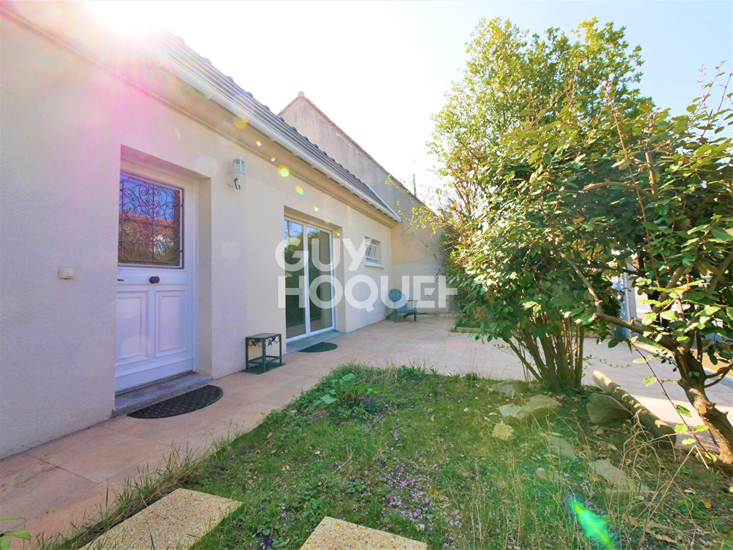 GARE DE TAVERNY VAUCELLES - Pavillon de plain pied Quartier Pavillonnaire et proche commerces