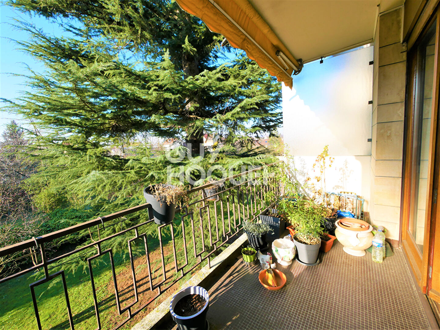 GARE ERMONT-EAUBONNE- Appartement 3 pièces avec 2 balcons + Box et Grande Cave
