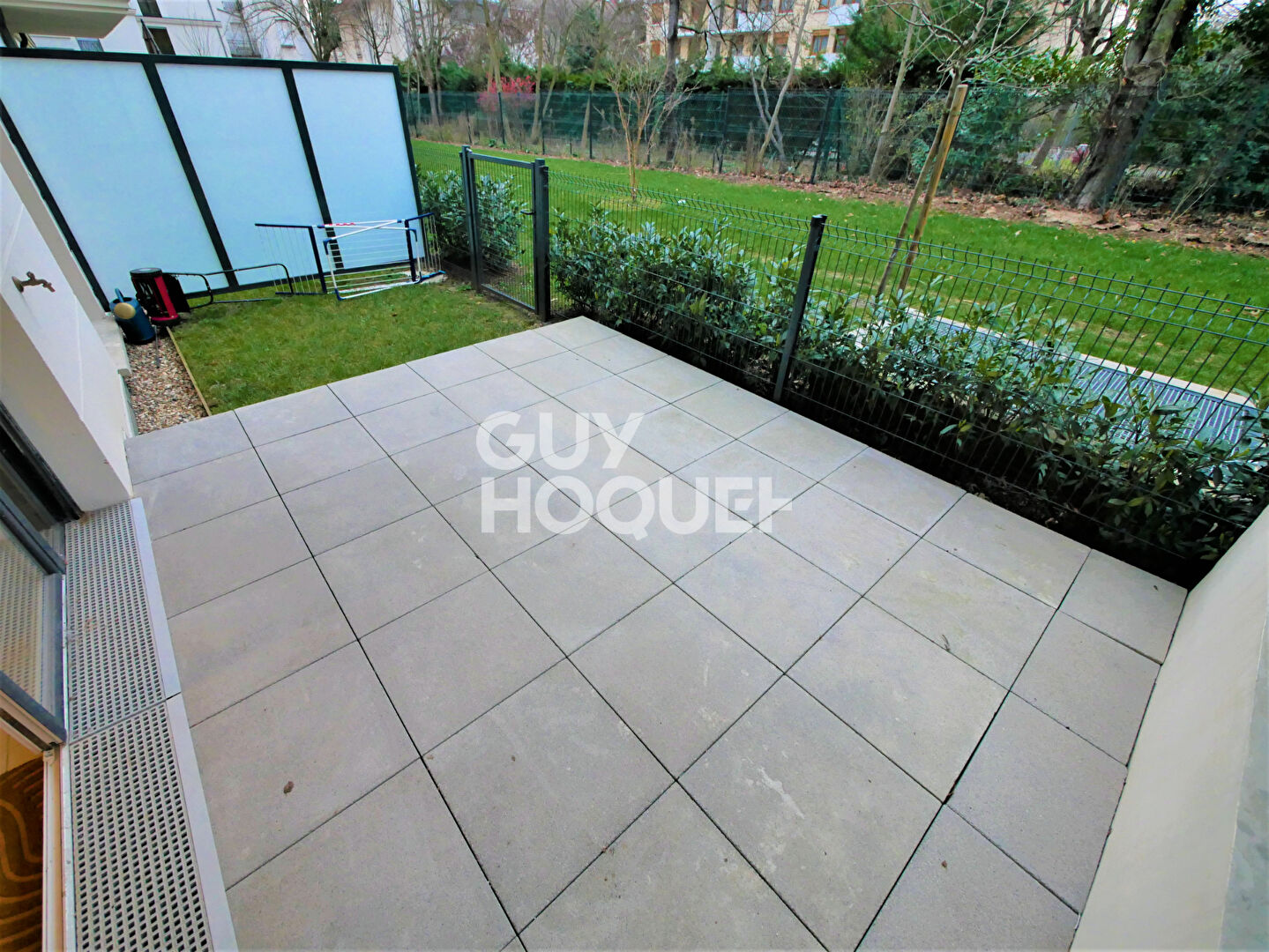 GARE ERMONT-EAUBONNE - Résidence "LE MAJESTIK" -  Appartement 2 pièces - 1 chambre avec jardin et terrasse + 1 Parking en sous-sol