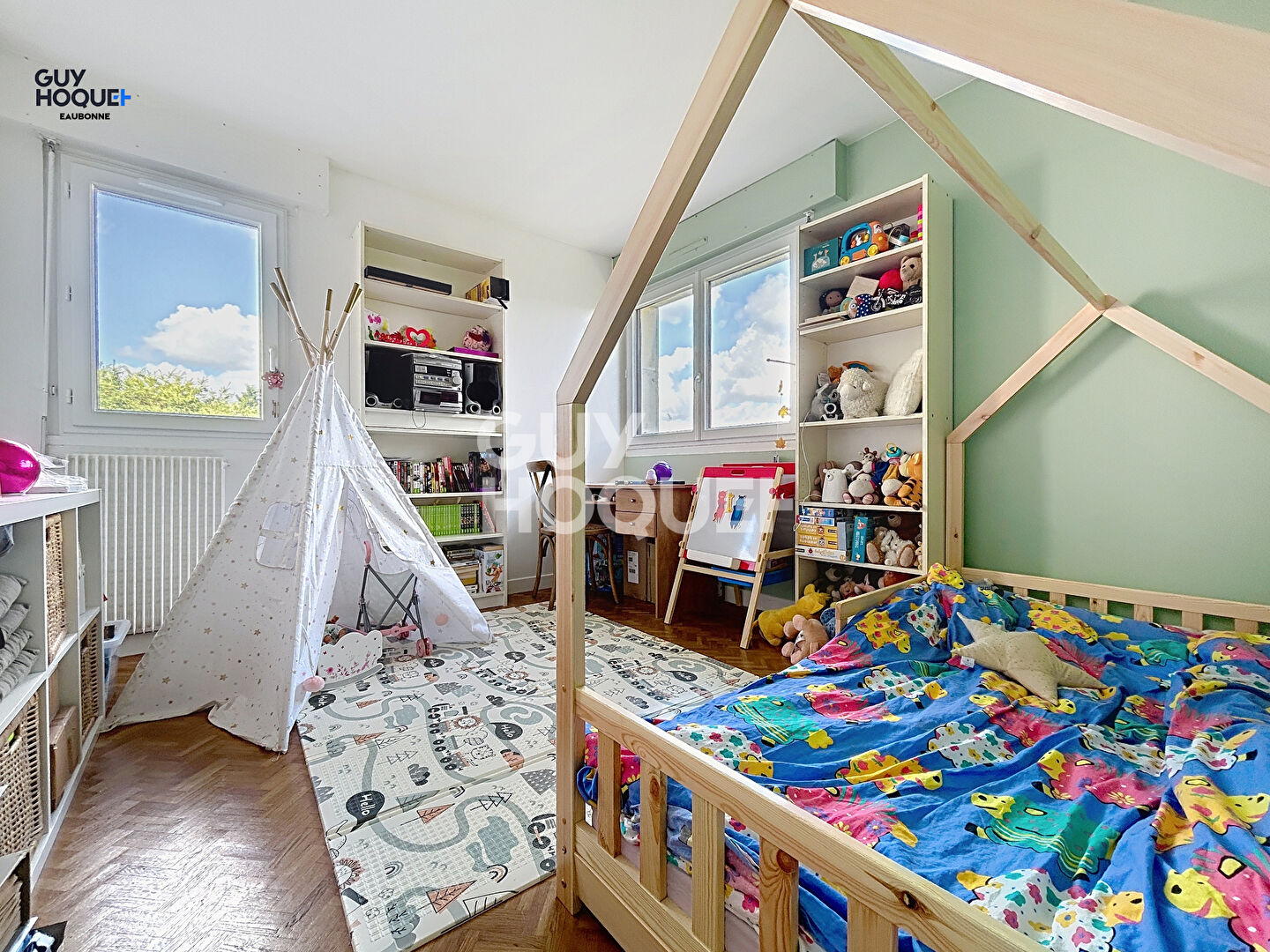 EAUBONNE 7 min Gare: Quartier Cerisaie- Jean Macé :Appartement 4 pièces 2 chambres 75m² - terrasse 13m² avec cave et Parking