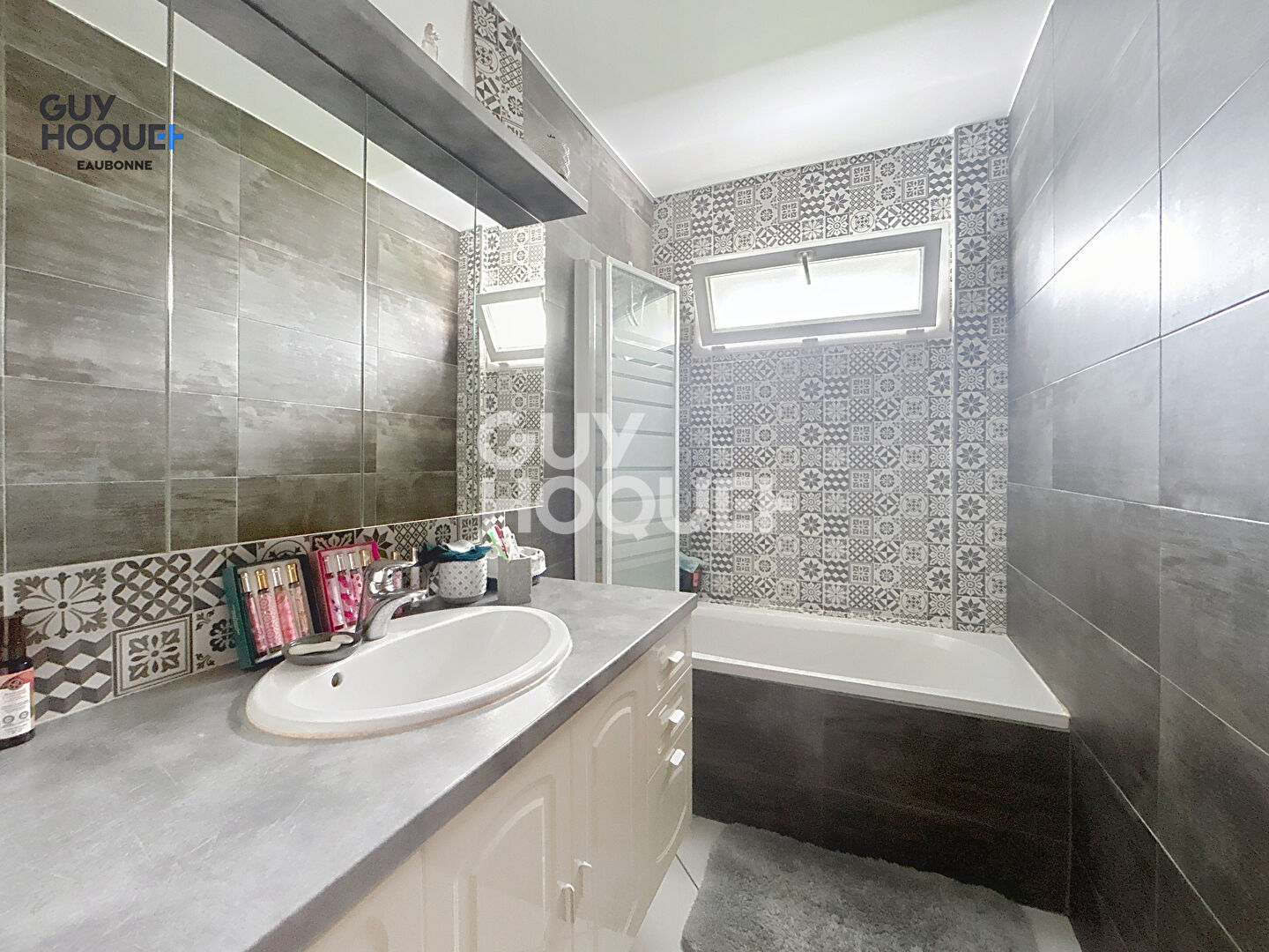 EXCLUSIVITÉ - F4 - 2 chambres - PARKING - CAVE - Proche Centre-ville