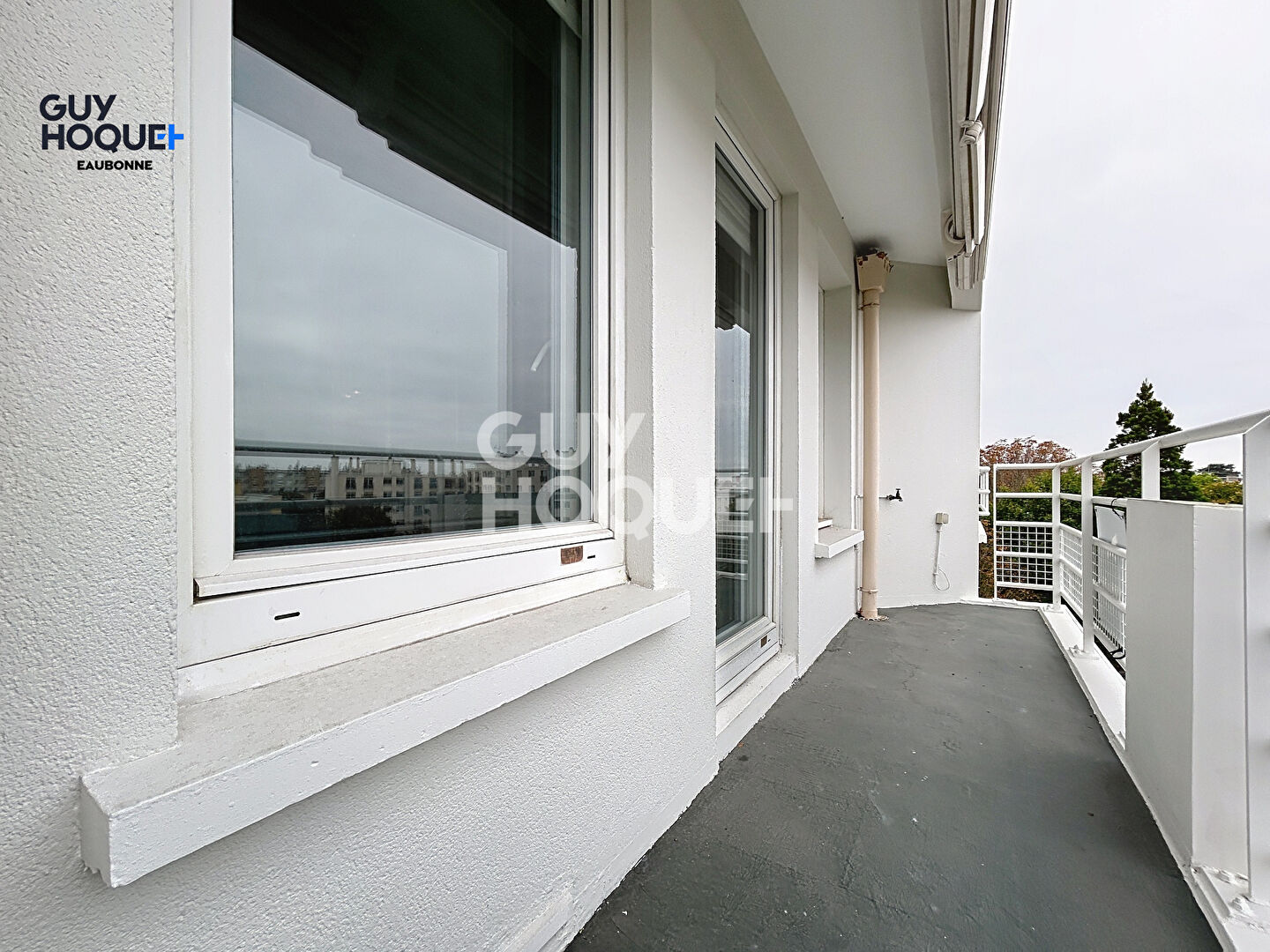 EAUBONNE Appartement 4 pièces 2/3 chambres 80m² avec Balcon - une cave et un double Box automobile