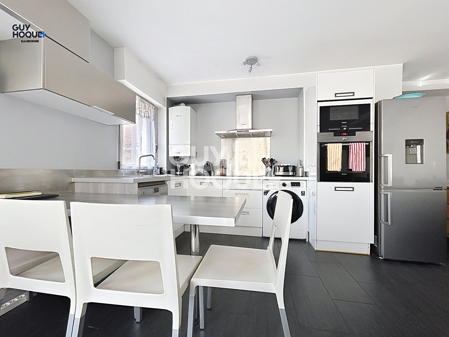 Appartement 2 pièces 48.3m²  ( DPE en C ) avec balcon 4m² + cave et parking en parfait état : Centre-ville d'Eaubonne