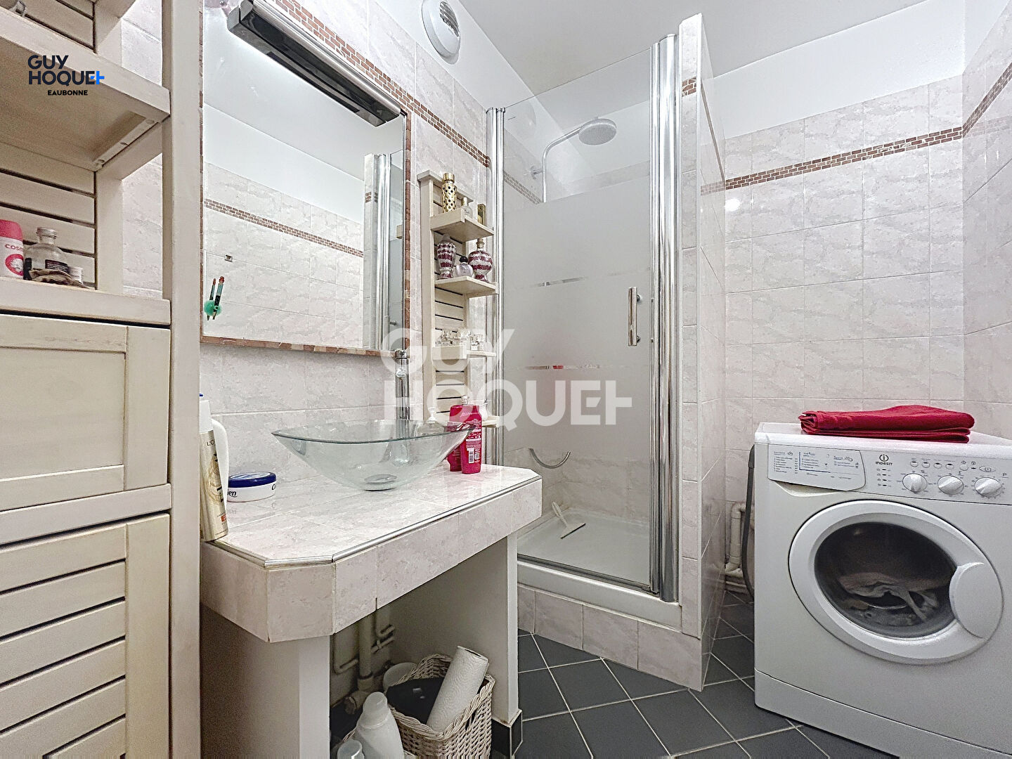 Margency proche Etablissement Bury : Appartement Isolé et Ravalé -4  pièces- deux chambres 83m² avec parking + cave