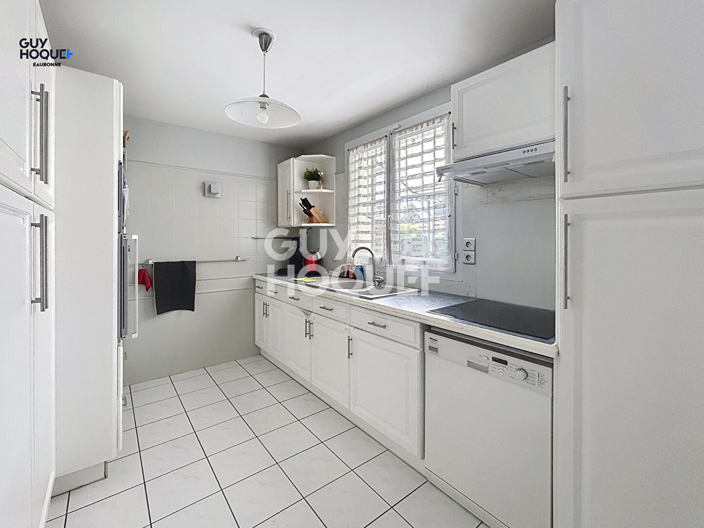 EAUBONNE Quartier pavillonnaire ! Pavillon 96m² avec 3 chambres et garage.