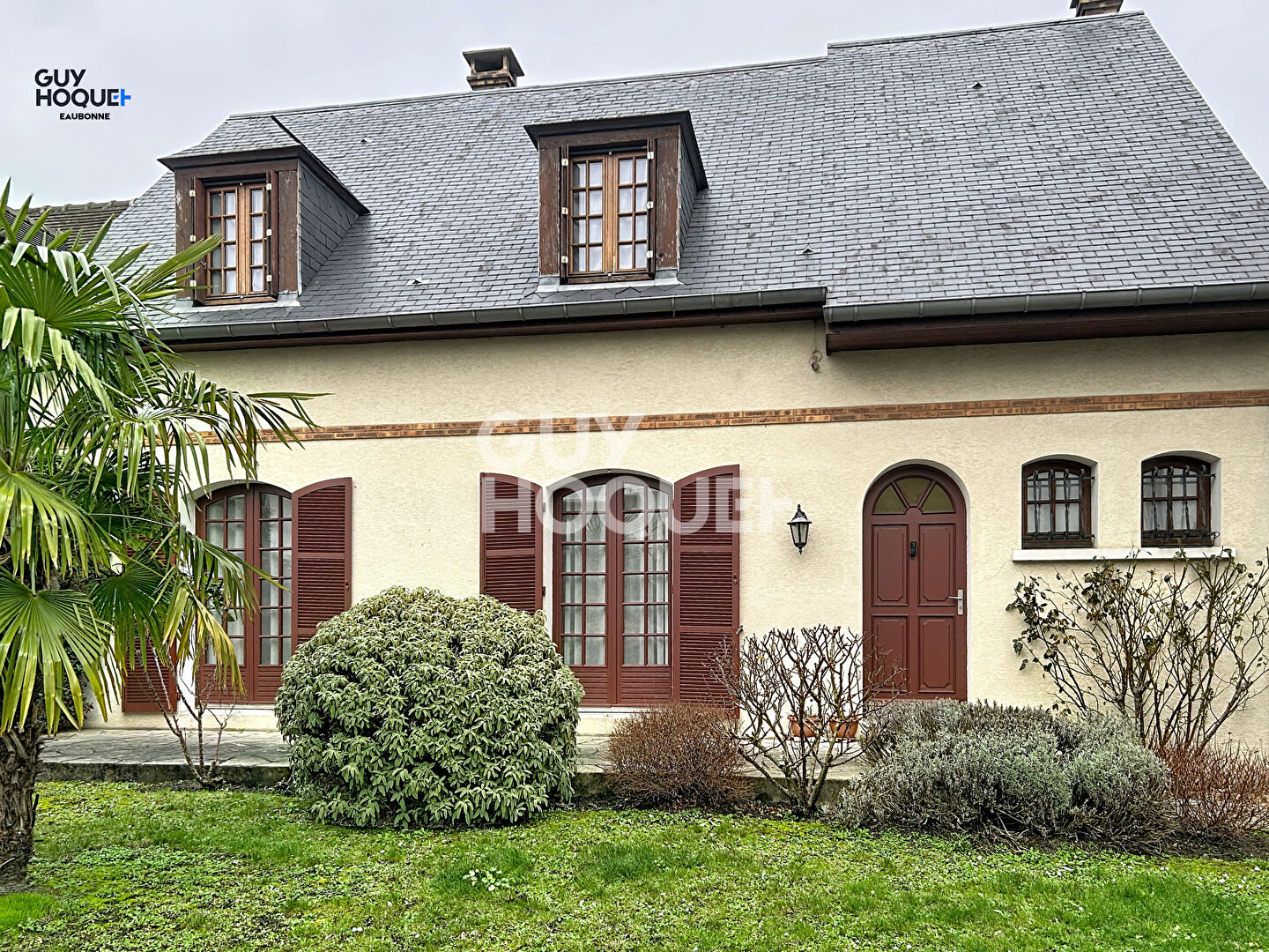 Maison Familiale- centre-ville  - 6 pièces + 2 bureaux