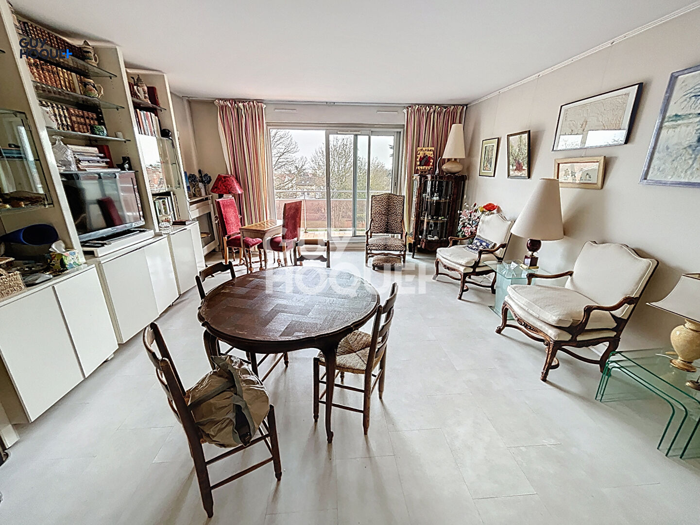 Appartement 5 min Gare ERMONT EAUBONNE- 79m² avec 2 chambres- cour intérieur-un BOX + cave et GRAND Balcon!