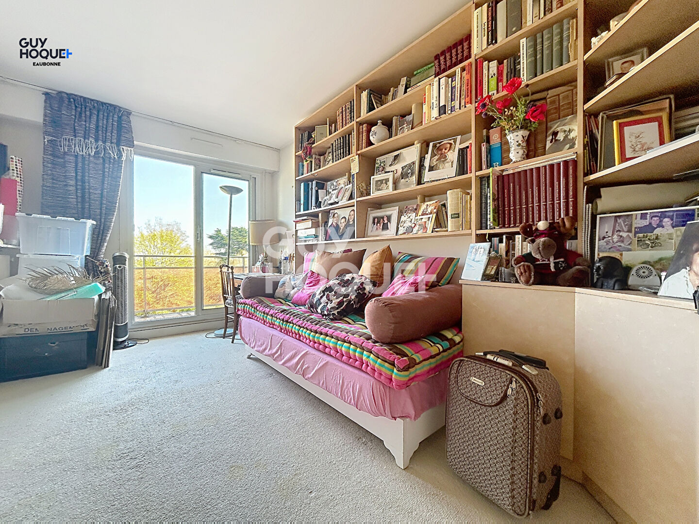 Appartement 5 min Gare ERMONT EAUBONNE- 79m² avec 2 chambres- cour intérieur-un BOX + cave et GRAND Balcon!