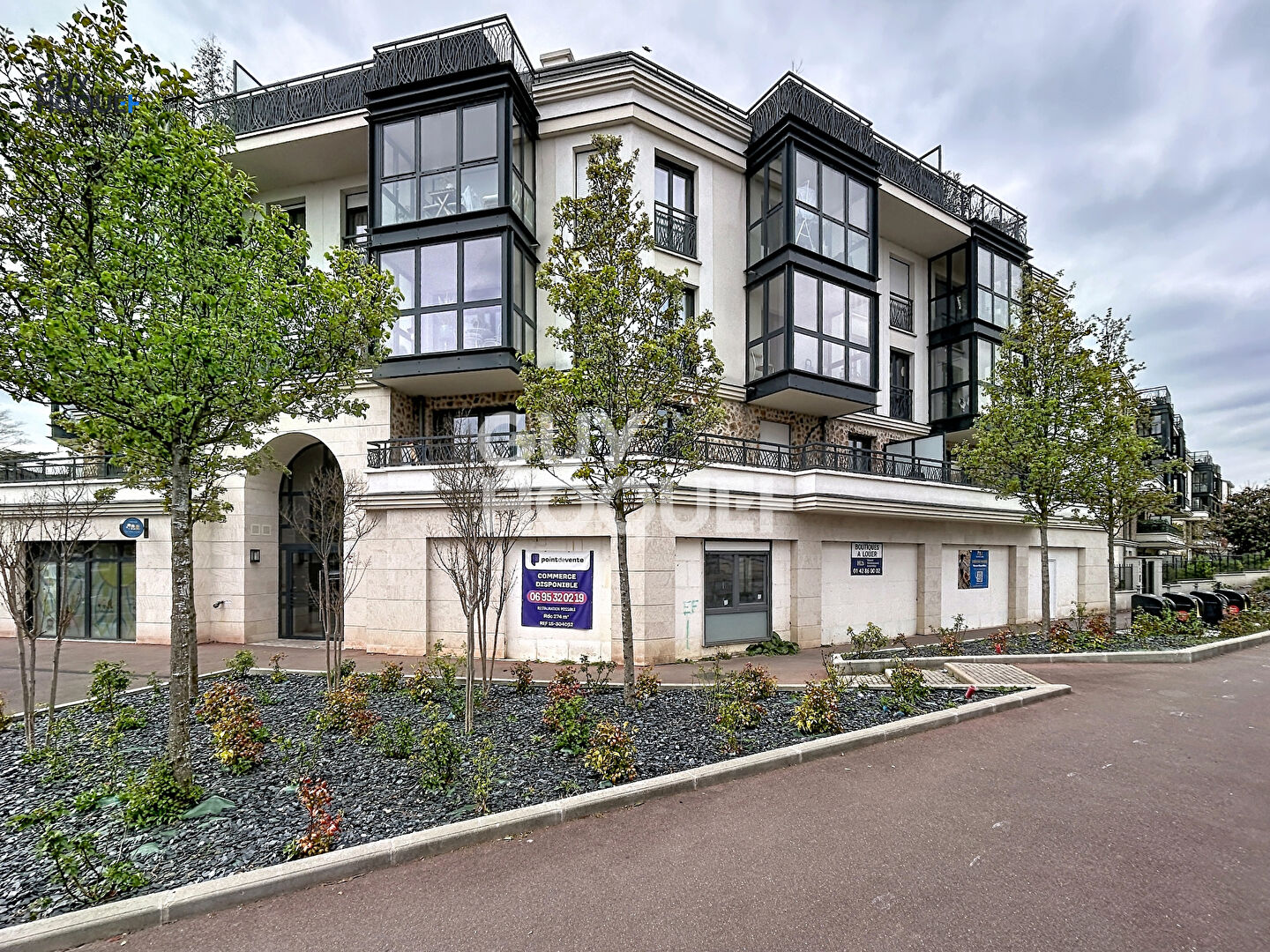 5 min GARE ERMONT-EAUBONNE - Résidence "LE MAJESTIK" -  Appartement 3 pièces- 2 chambres 63.73m² avec 2 places de parking + balcon