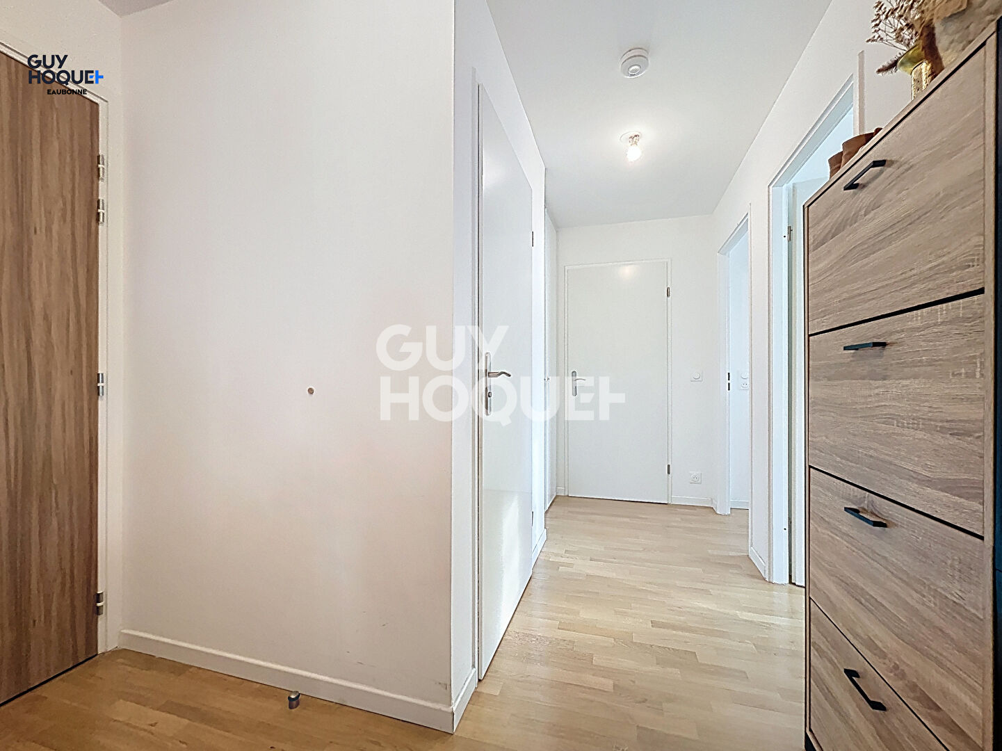 5 min GARE ERMONT-EAUBONNE - Résidence "LE MAJESTIK" -  Appartement 3 pièces- 2 chambres 63.73m² avec 2 places de parking + balcon