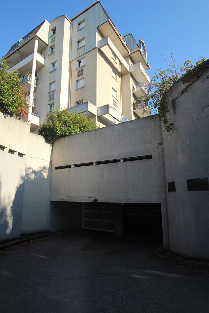 Garage Grenoble