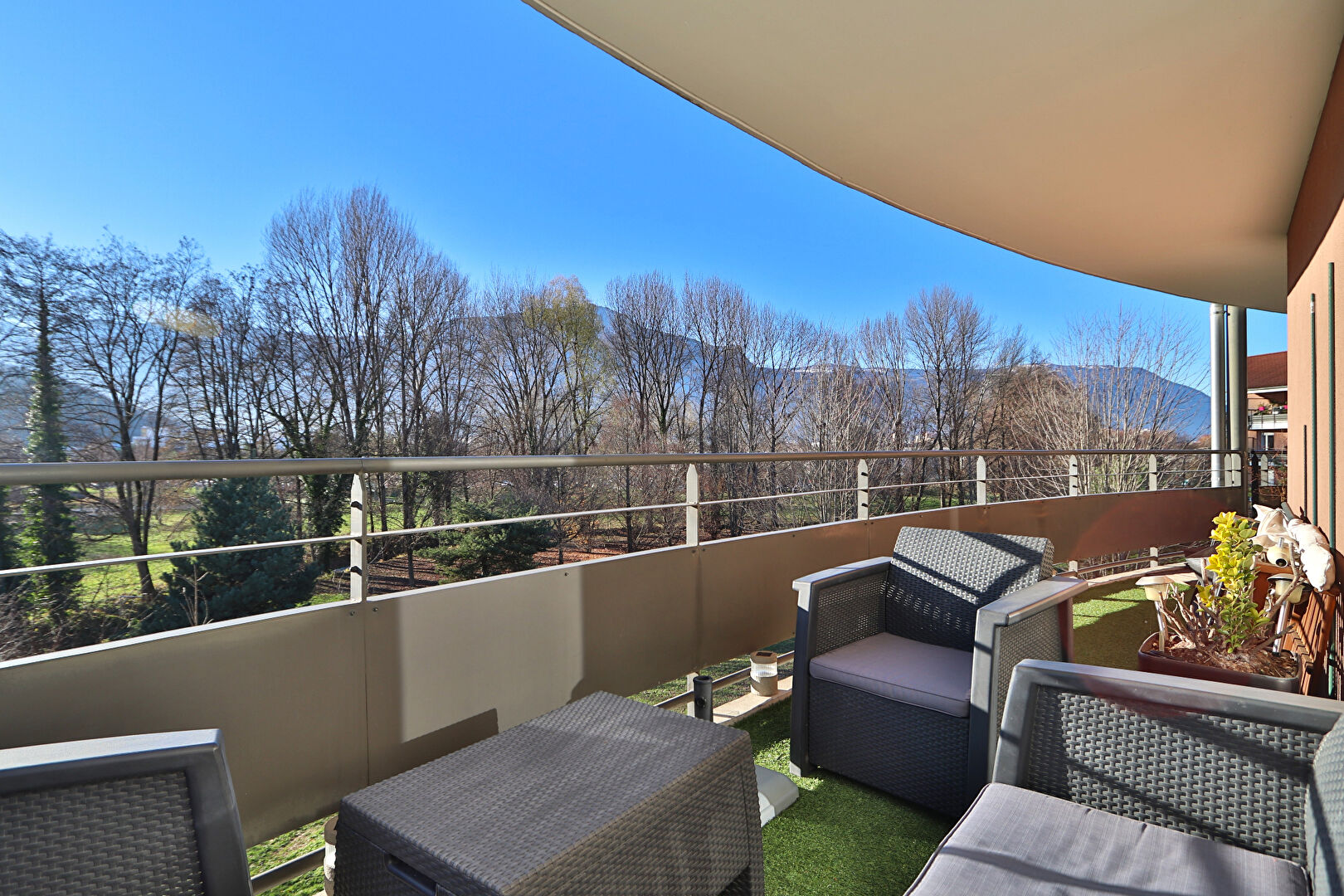 Magnifique Appartement 4 pièces (85 m²) en vente à EYBENS LIMITE BRESSON