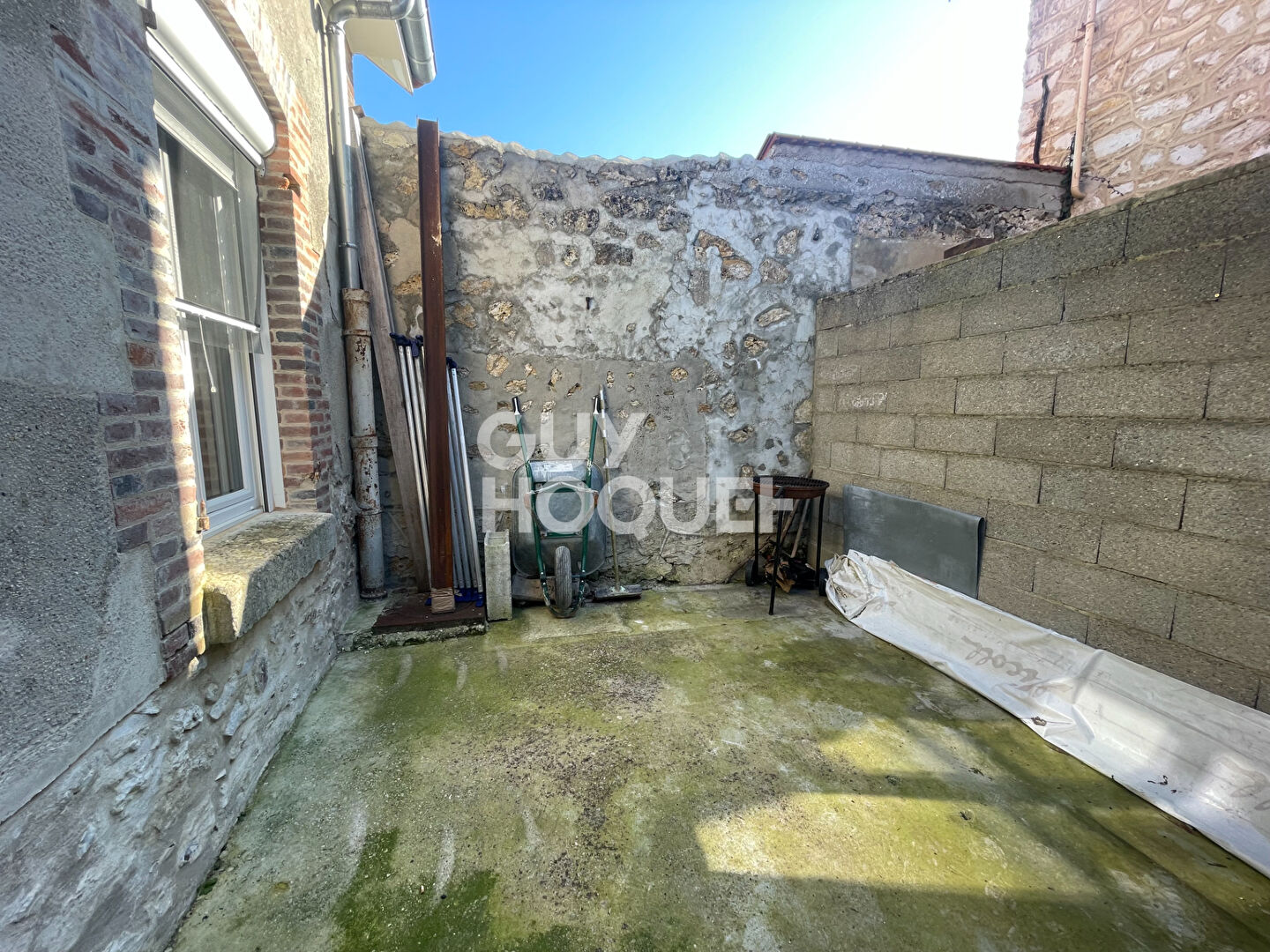 Maison à rénover au Mesnil-sur-Oger