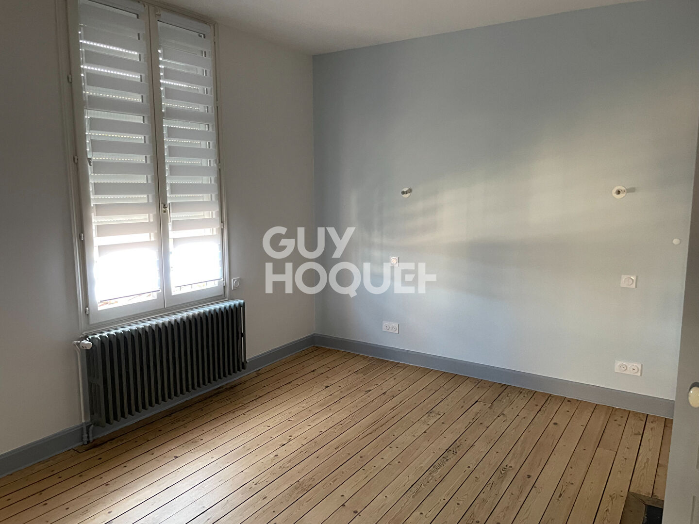 Maison 6 pièces (115 m²) en location à MAGENTA