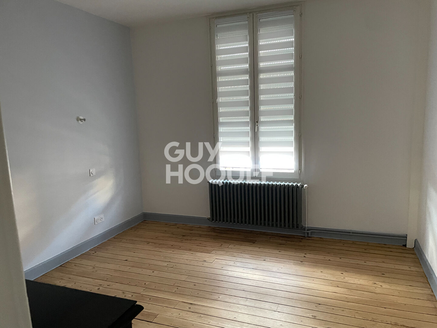 Maison 6 pièces (115 m²) en location à MAGENTA