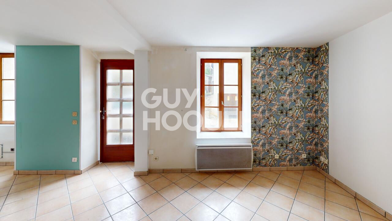 Maison de village à ORBAIS L ABBAYE  à vendre  3 pièces