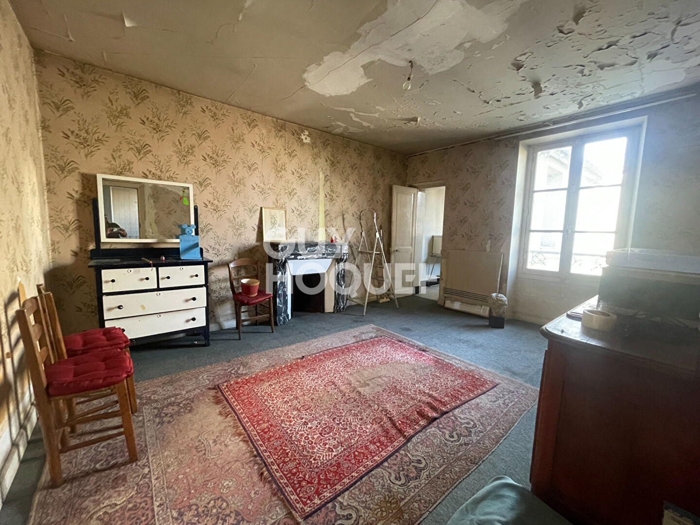 Maison de ville avec cour intérieure, dépendance et garage à Épernay