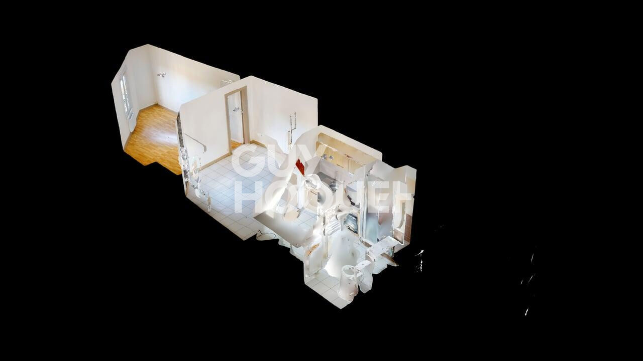 À VENDRE  TYPE 2 DERNIER ÉTAGE  MAGENTA, AU PIED DES COMMERCES ET PROXIMITÉ GARE EPERNAY