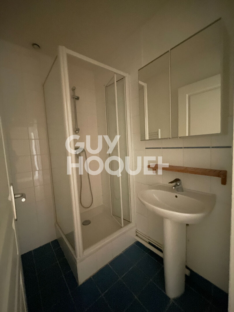 À louer - Charmante maison avec vue sur lac à Juvigny (51)