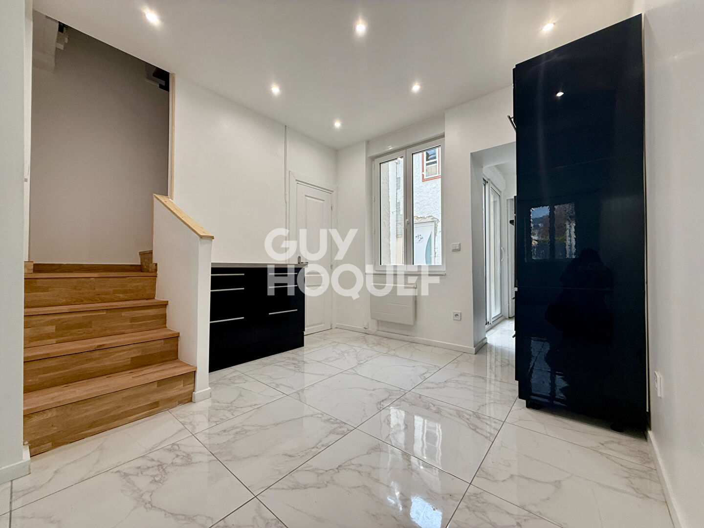 Maison à louer à REIMS - 4 pièces, 3 chambres