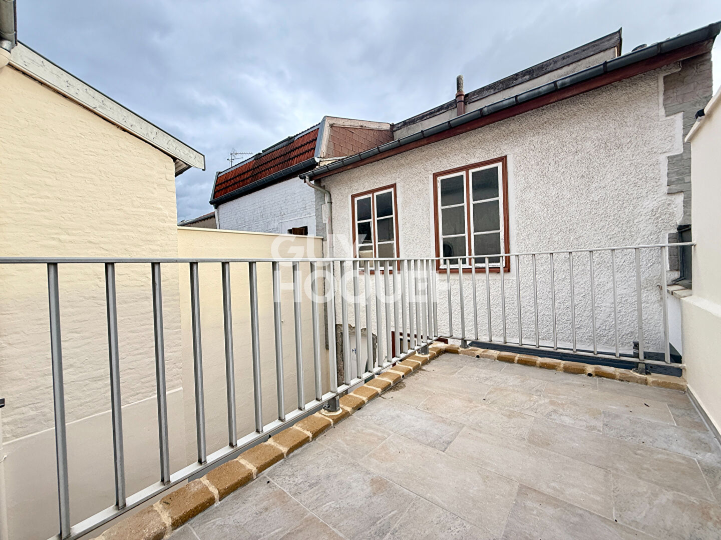 Maison à louer à REIMS - 4 pièces, 3 chambres