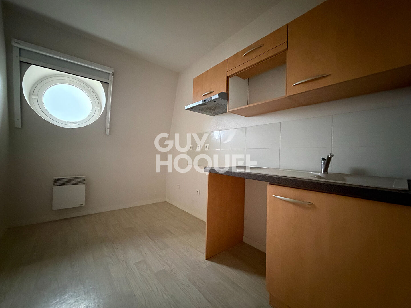 Appartement T3 avec parking ? Secteur Anciennes Casernes  51200 Épernay