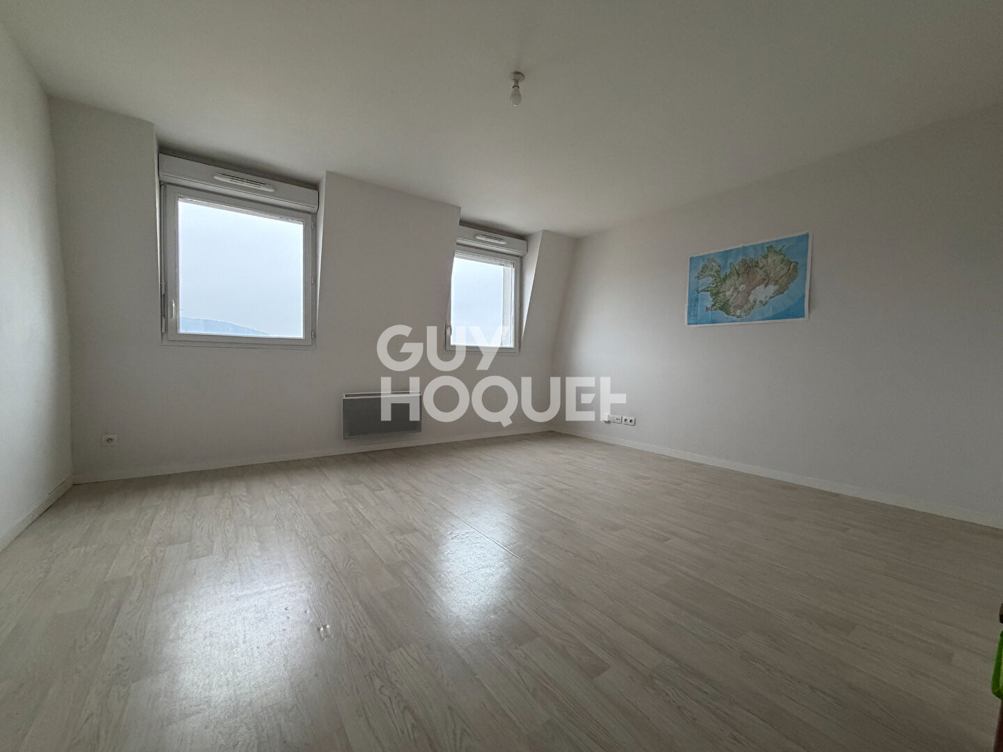 Appartement T3 avec parking ? Secteur Anciennes Casernes  51200 Épernay