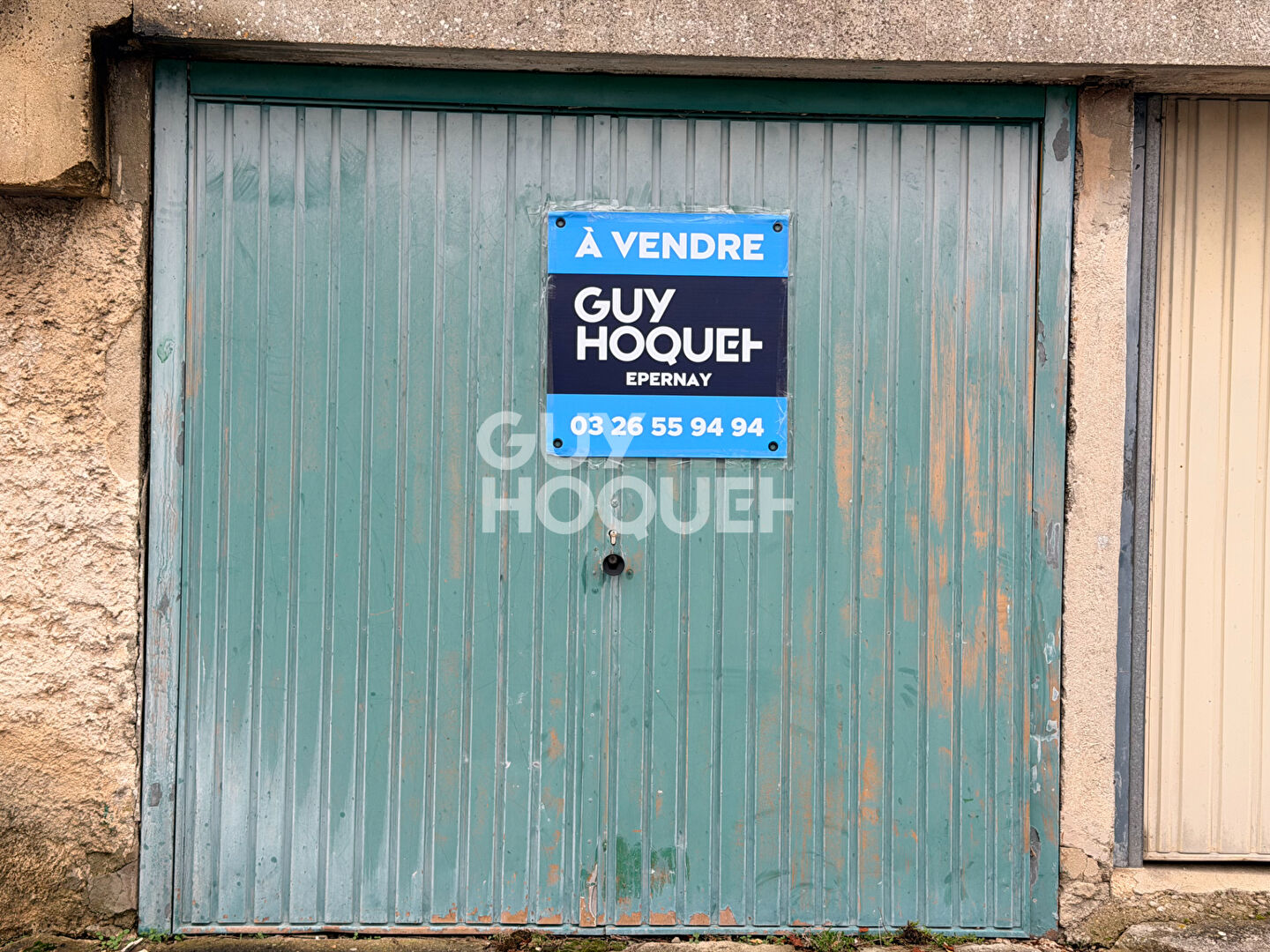 GARAGE A VENDRE 17 m2 BERNON VILLAGE