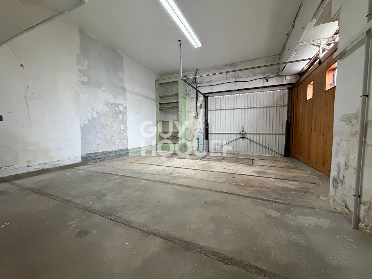 Maison à louer à Épernay avec cour et garage fermé