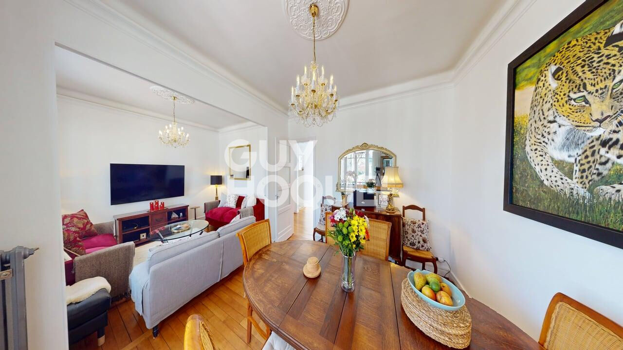 Demeure de charme avec studio indépendant  Épernay secteur Piscine